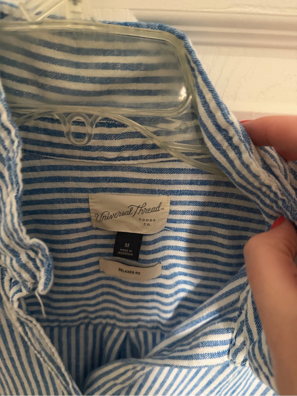 Universal thread button down - Picture 2 of 2